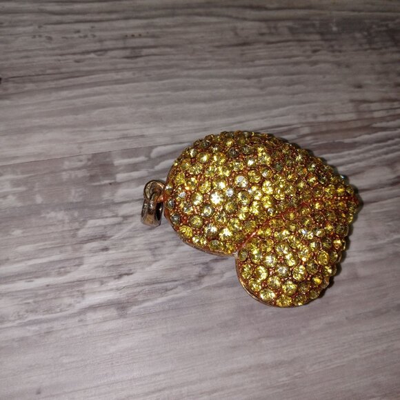Vintage Heart-Shaped Rhinestone Pendant 2" Gold-Tone Chunky Statement - Picture 3 of 7